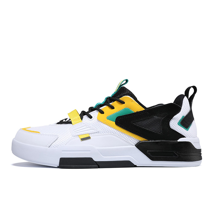 China New Fashion Popular Breathable Sport Flats Casual Shoes For Men New Styles